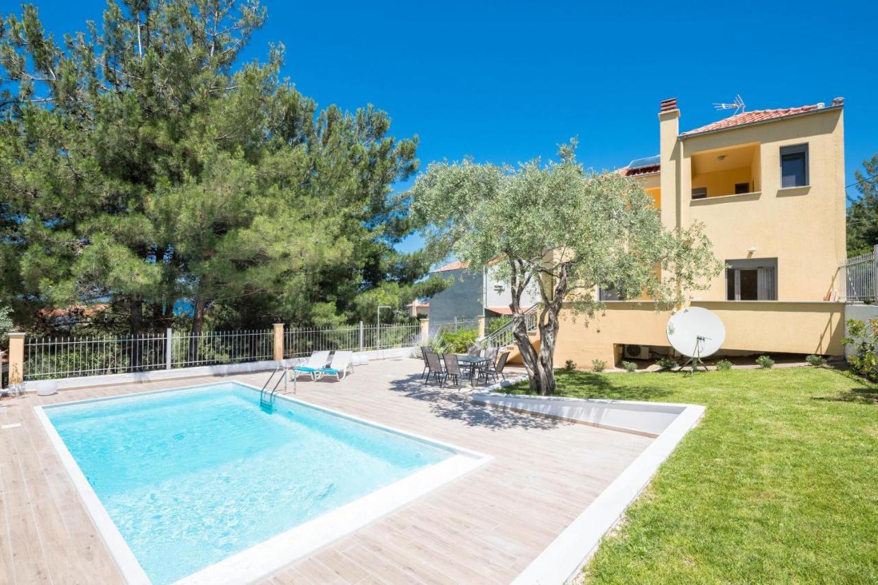 Louloudis Pool Villa Skala Rachoni  المظهر الخارجي الصورة